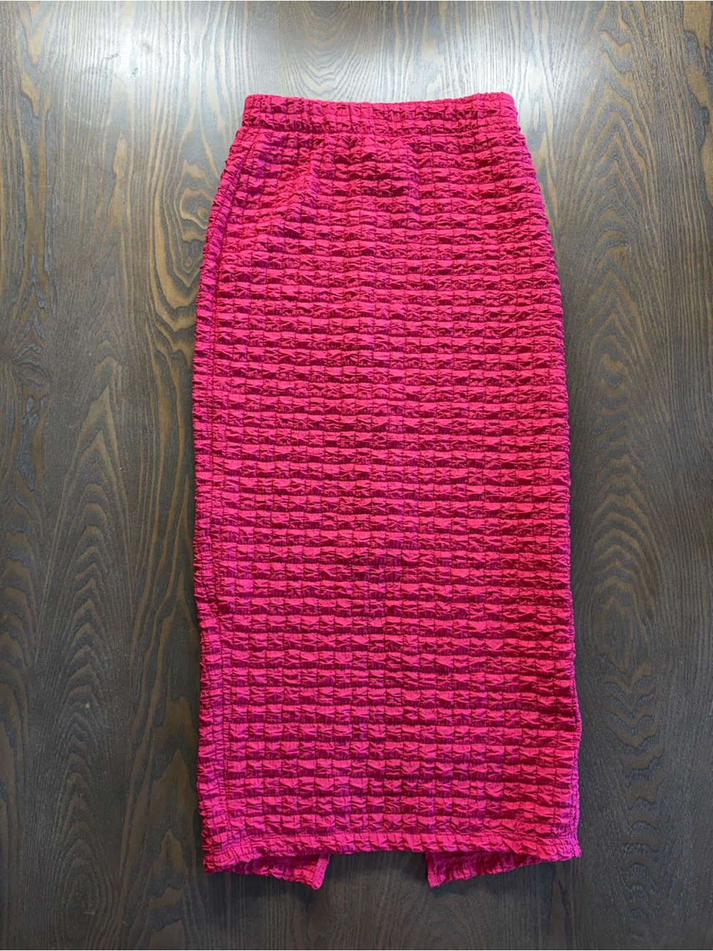 Urban Outfitters Textured Smocked Midi Skirt Pink Bodycon Slit Size Small